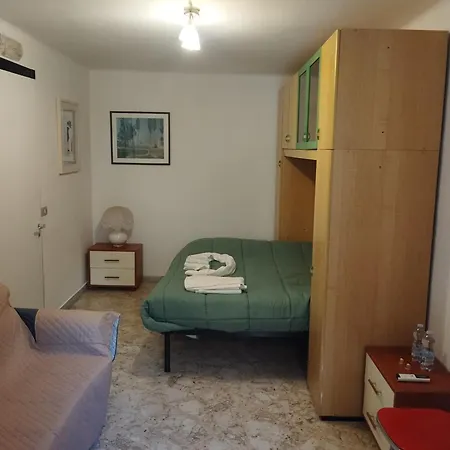 بيت ضيافة Al Castello 2 *