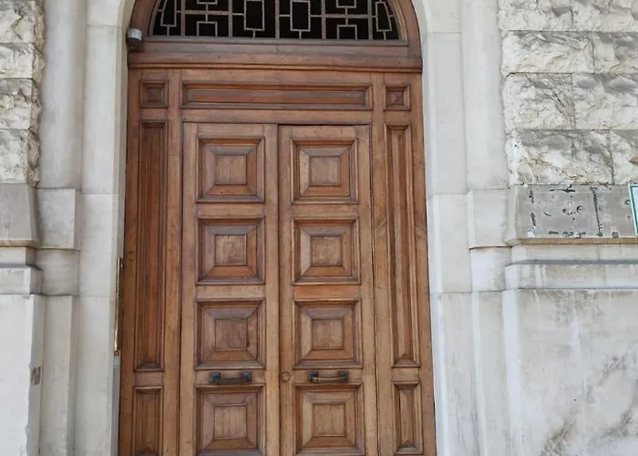 Al Castello 2 * Бари